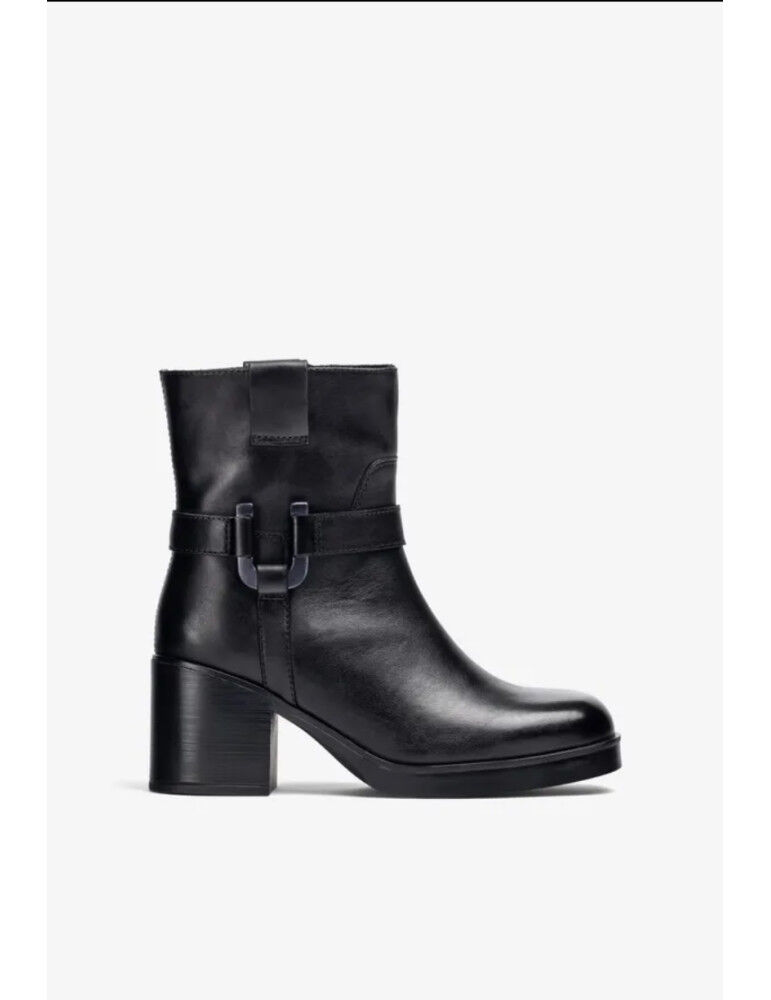 Bottines Avec Ornement Metallique